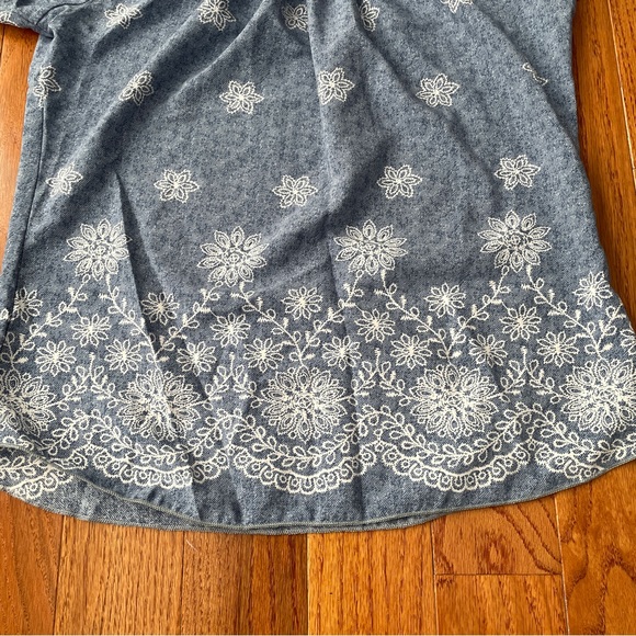 LODYS Cold Shoulder Top - Picture 4 of 4